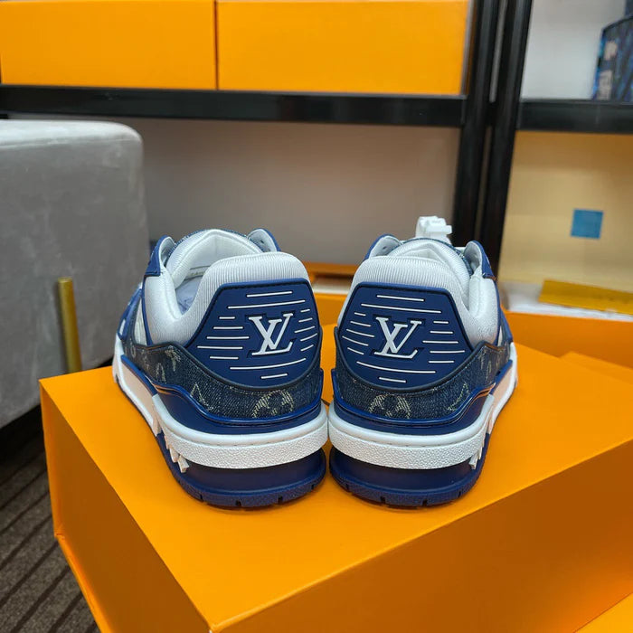LOUIS VUITION TRAINER SNEAKER BLUE