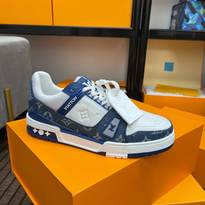 LOUIS VUITION TRAINER SNEAKER BLUE