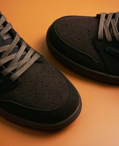 Travis Scott x Air Jordan 1 Velvet Brown