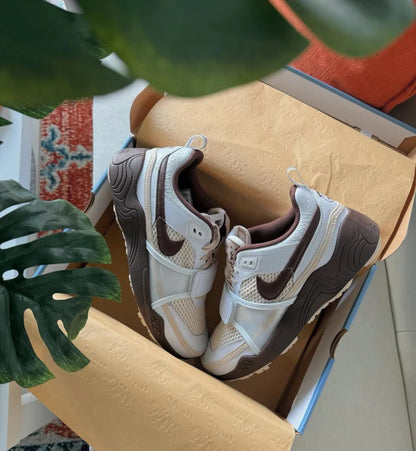 ZOOM FIELD JAXX TRAVIS SCOTT LIGHT CHOCOLATE