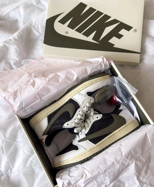 Travis Scott x Air Jordan 1 Low “Olive Green”