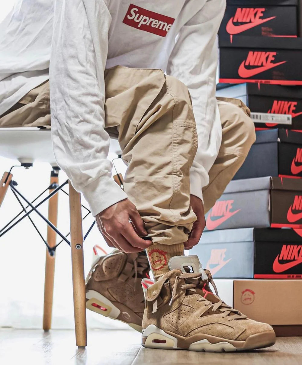 Air Jordan 6 x Travis Scott British Khaki ( Glows In Dark )