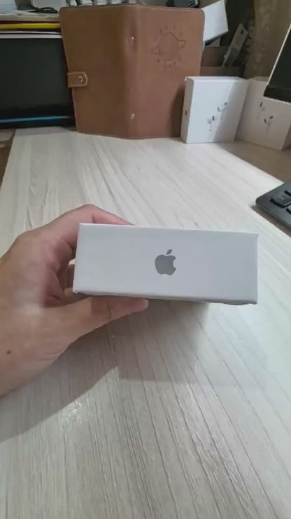 AirPods Pro 4 – with ANC